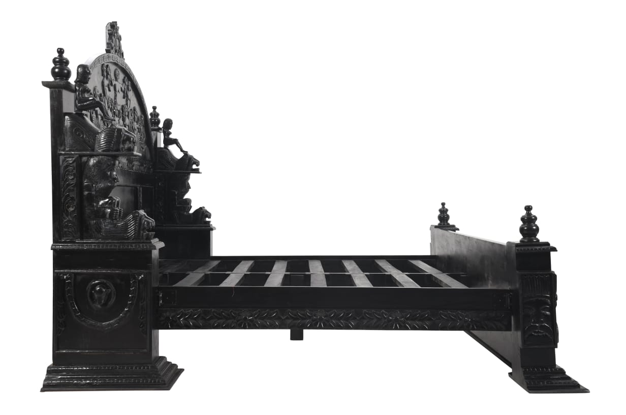 Daze Hand Carved Gothic Platform Bed - HF Commercial Furniture