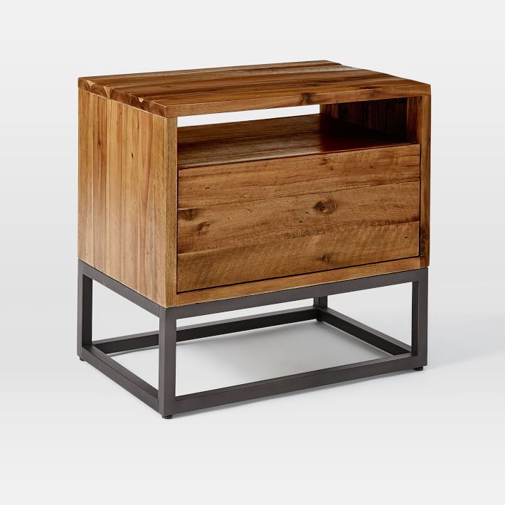 GASAN Industrial Nightstand – handcrafted solid wood furniture